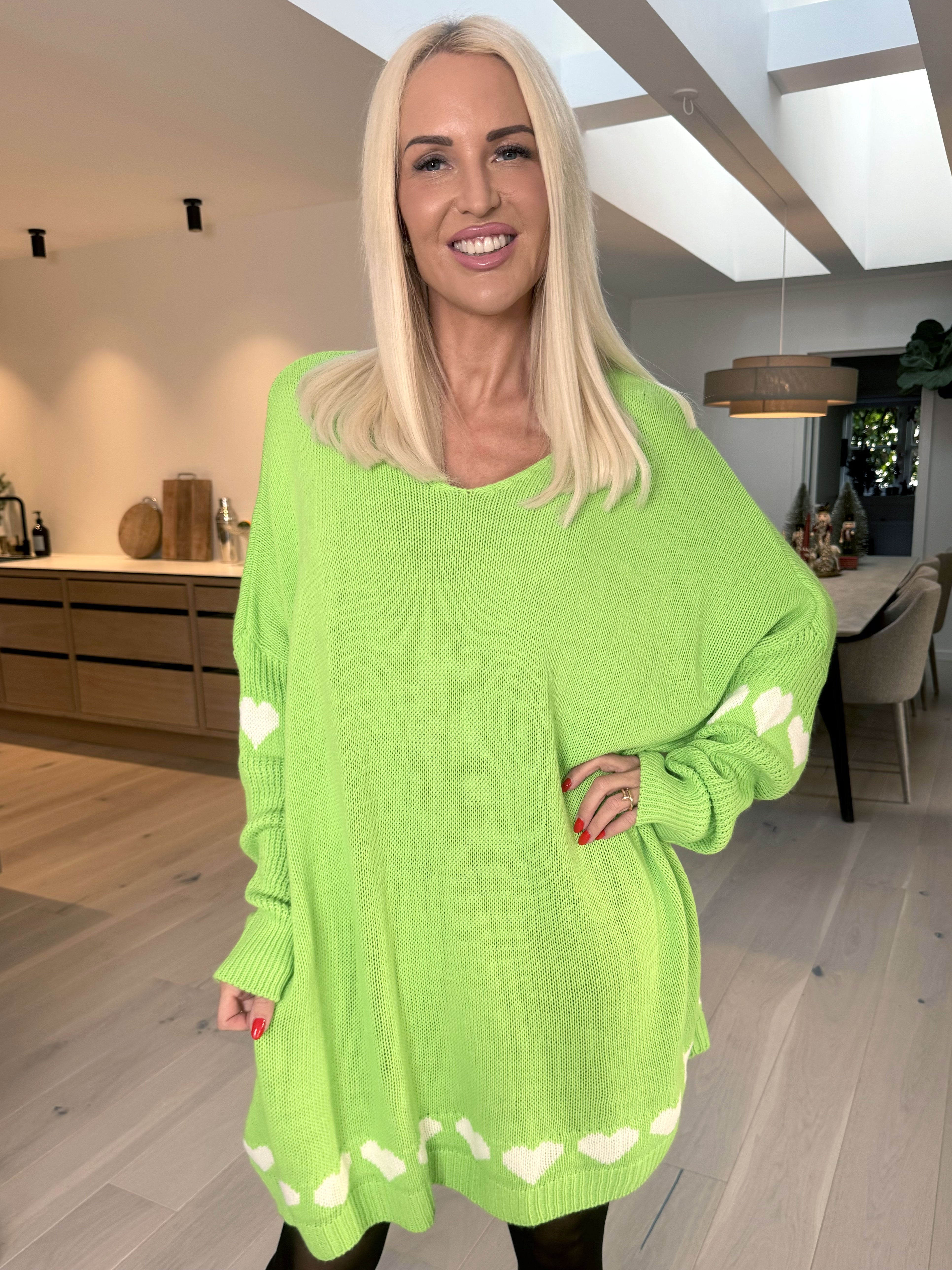 Katerina - Strikkjole med søde hjertedetaljer